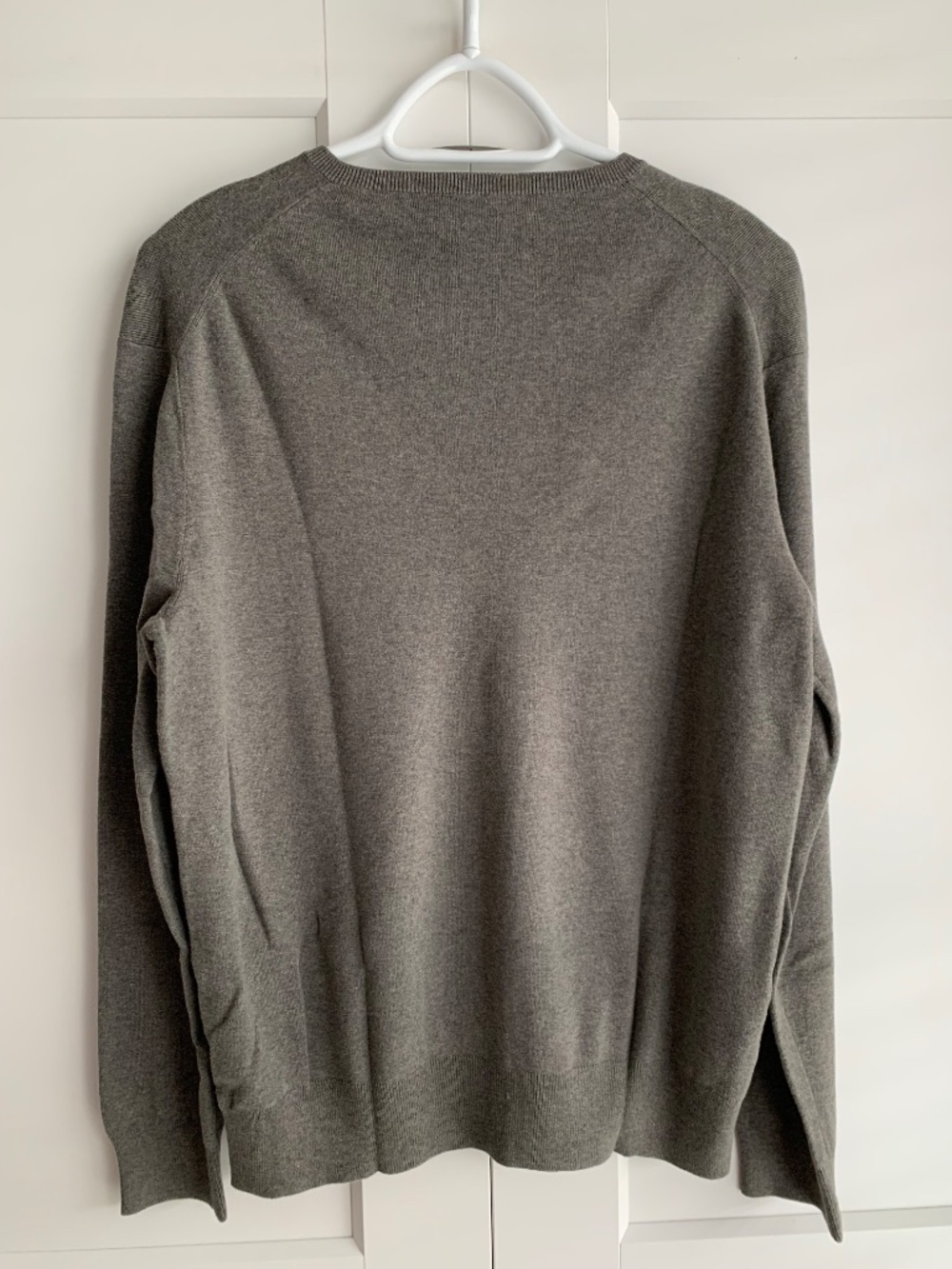 Polo by Ralph Lauren 100% Pima cotton Men's Gray V-Neck Sweater - Picture 7 of 8